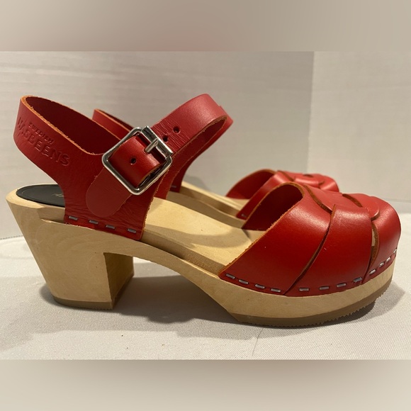Anthropologie Shoes - ANTHROPOLOGIE Swedish Hasbeens Peep Toe Red Wood Buckle Strap Clogs Women 5 (35)